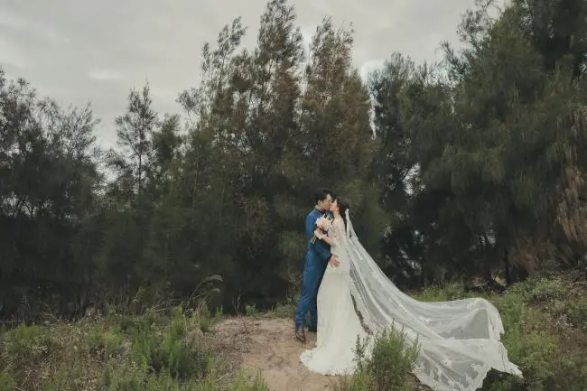 第一次試穿上婚紗的感動和快樂